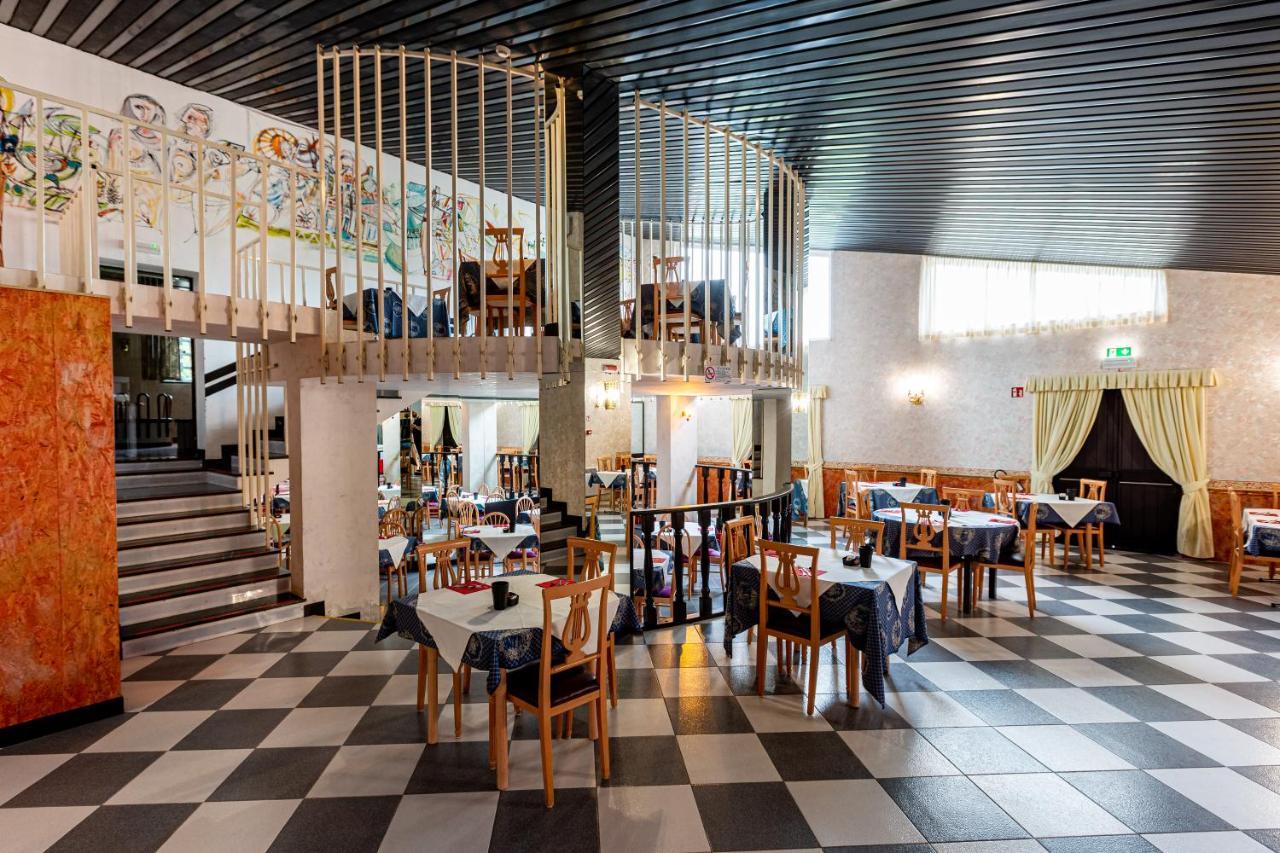 Hotel Villa Strassoldo "Ex Attianese Hotel Restaurant" Cervignano del Friuli Ngoại thất bức ảnh