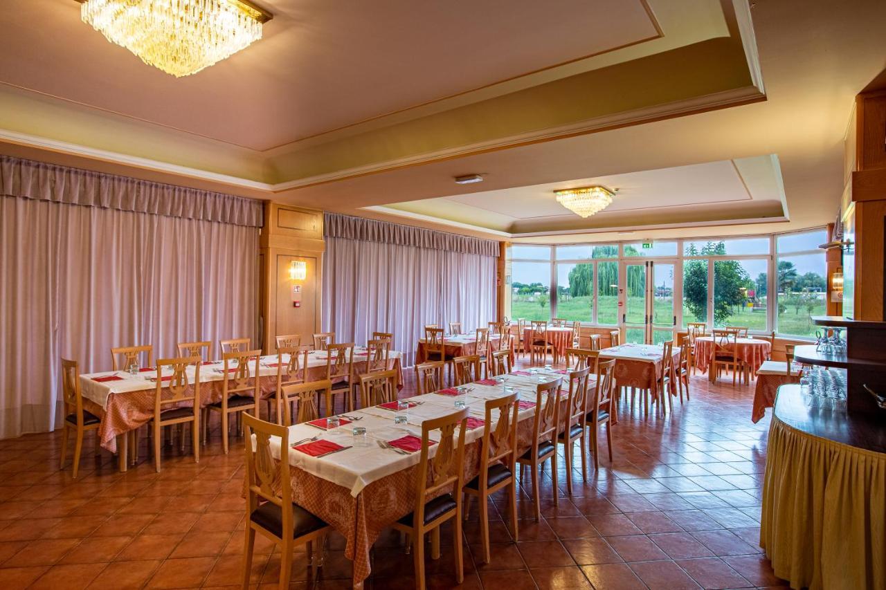 Hotel Villa Strassoldo "Ex Attianese Hotel Restaurant" Cervignano del Friuli Ngoại thất bức ảnh