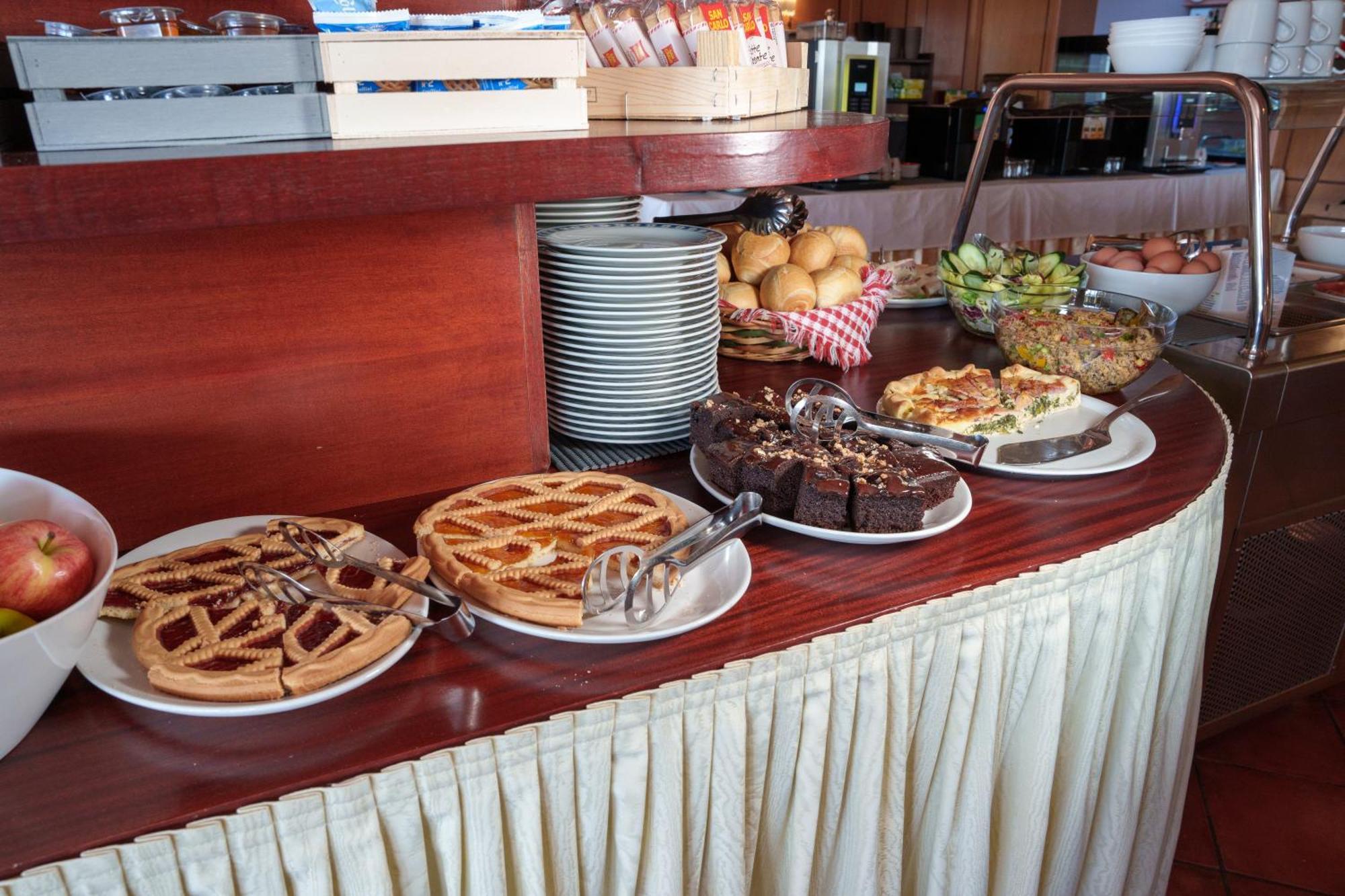 Hotel Villa Strassoldo "Ex Attianese Hotel Restaurant" Cervignano del Friuli Ngoại thất bức ảnh